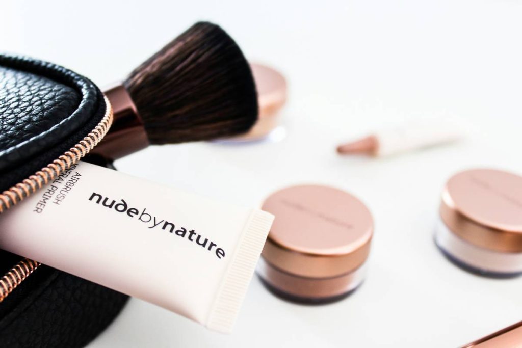 Non Toxic Cosmetic Brands in India: 7 Proven Ways to Avoid Dangerous Makeup Mistakes
